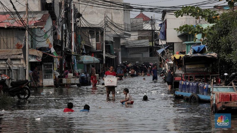 Banjir Rob di Kawasan Muara Angke (CNBC Indonesia/Muhammad Sabki)