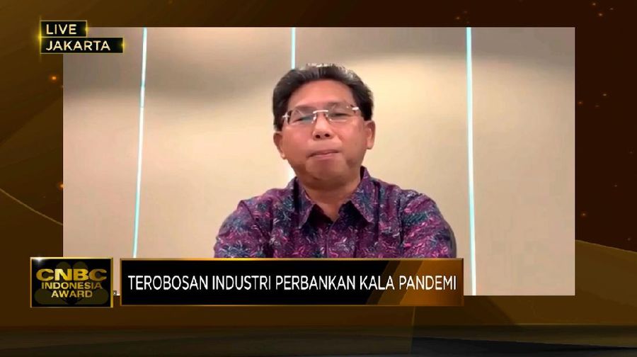 Direktur Utama PT Bank Mega Tbk (MEGA) Kostaman Thayib