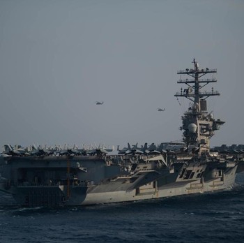 Mengintip Latihan Perang Kapal AS di Laut Asia