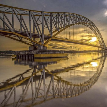 Ikonik! Penampakan Megahnya Jembatan-Jembatan di RI