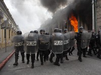 Pos Militer Diserang, Korban Berjatuhan-Negara dalam Status Darurat