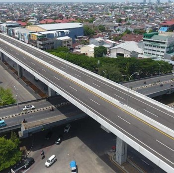 Penampakan Megahnya Tol Layang Pertama di Indonesia Timur