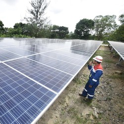 Dorong Energi Hijau, Pertamina Bangun PLTS Atap di 63 SPBU