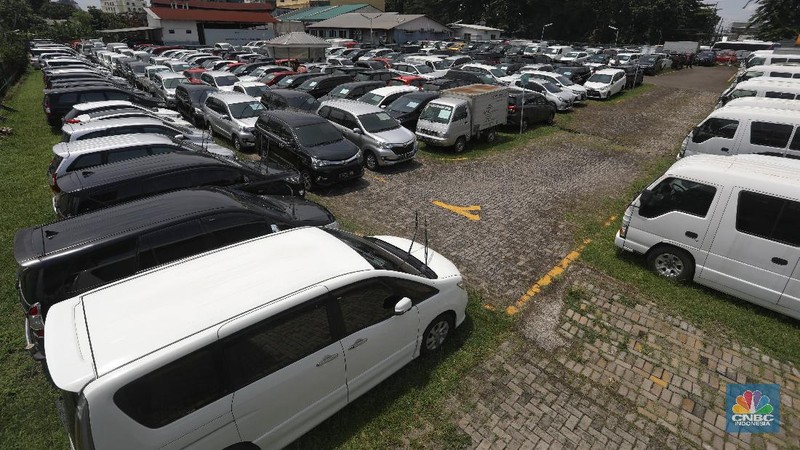 Lelang Mobil di masa Pandemi (CNBC Indonesia/ Andrean Kristianto)