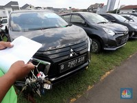 Lelang Lagi 'Kebanjiran' Mobil Tarikan Leasing, Barang Laku?