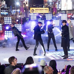 BTS Siap Comeback, Saham HYBE Melonjak Tembus 302.000 Won