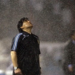 Good Bye Legend, Mengenang Maradona si 'Dewa' Bola