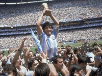 8 Tenaga Medis Diduga Jadi Penyebab Meninggalnya Maradona