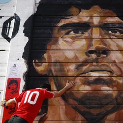 Duka Penggemar, Argentina Tangisi Kepergian Maradona