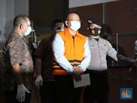 Pak Jokowi, Reshuffle Kabinet Segera! Jangan Tunggu KPK