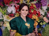Viral, Wanita Cantik Dilamar Pak Haji Maharnya Bikin Melongo