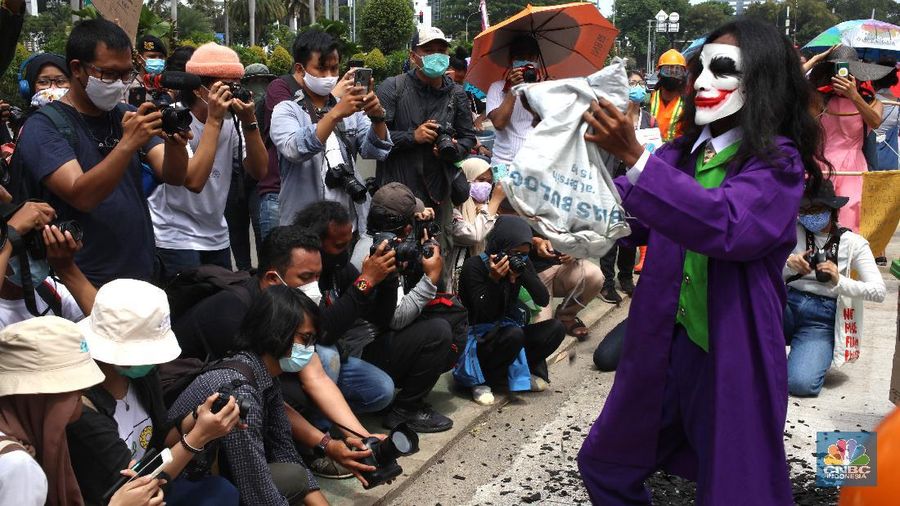 Aksi Pawai Iklim (CNBC Indonesia/Tri Susilo)