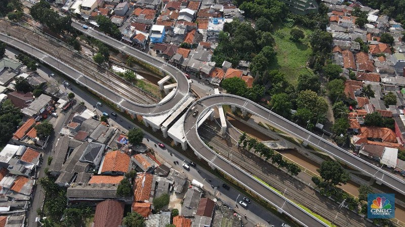 Fly Over Tapal Kuda Lentang Agung (CNBC Indonesia/Andrean Kristianto)