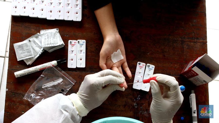 Rapid Test Massal di Petamburan (CNBC Indonesia/ Tri Susilo)