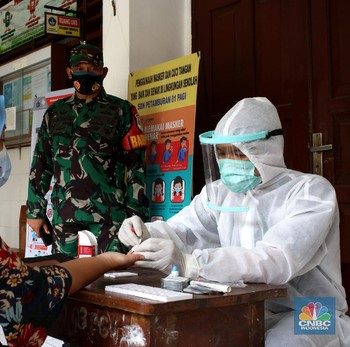 Penampakan Rapid Test Massal di 'Markas' Besar Habib Rizieq