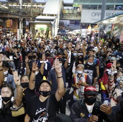 Gawat! Tetangga Dekat RI Catat Kematian Pertama Omicron