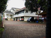 Orang Tajir Pondok Indah Cs Obral Rumah, Ternyata Susah Laku!