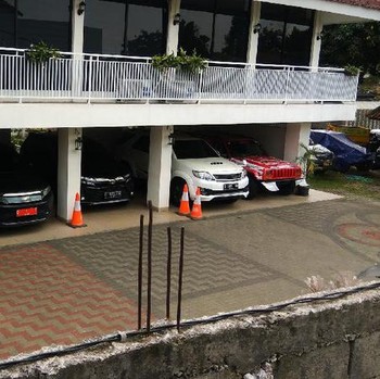 Intip Rumah dan Mobil Mewah Walkot Cimahi yang Ditangkap KPK