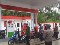 Kini Masyarakat Pelosok Sambas Nikmati BBM Semurah di Jawa