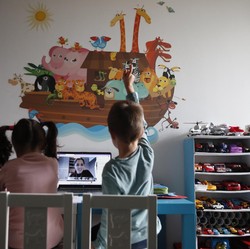 Nasib Perangkat Tablet Setelah Anak Ikut PTM Penuh