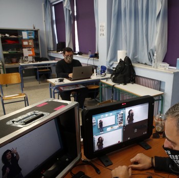 Bukan Cuma di RI, Sekolah Online A La Yunani Juga Ruwet Kok!