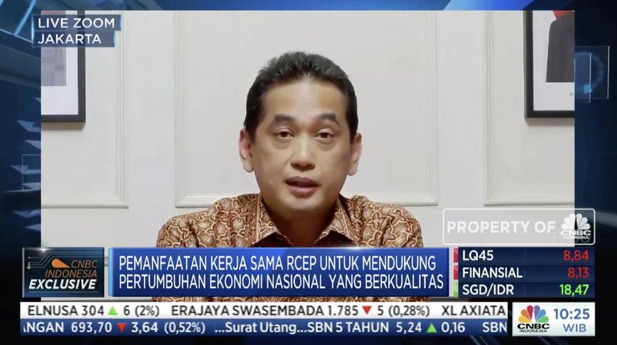 Menteri Perdagangan, Agus Suparmanto, Susiwijono Moegiarso dalam acara webinar