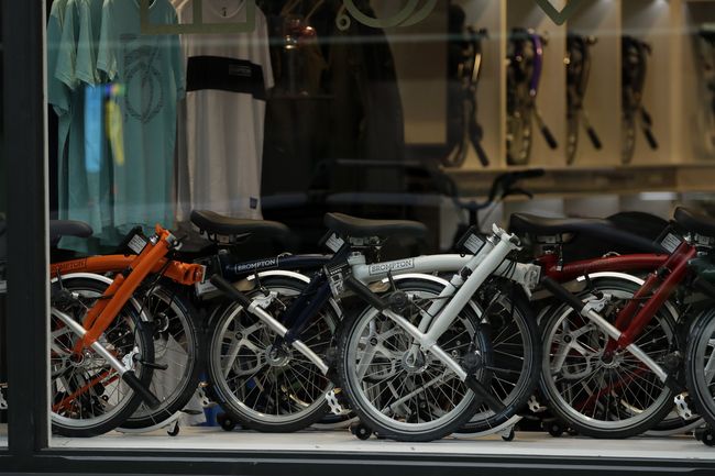 Di Ri Hancur Lebur Harga Brompton Di Inggris Malah Naik Lho<script async src=