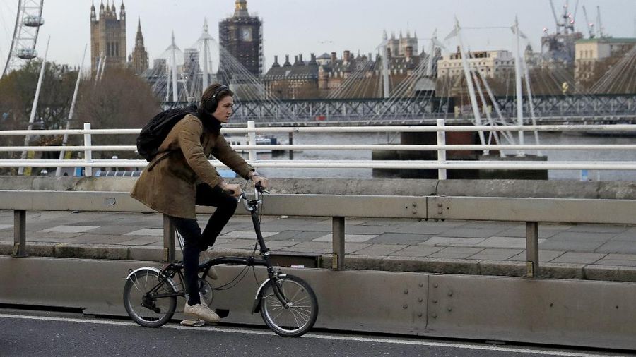 Sepeda lipat brompton