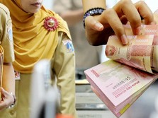 PNS Silakan Cek Rekening, Uang THR Sudah Ditransfer Menkeu