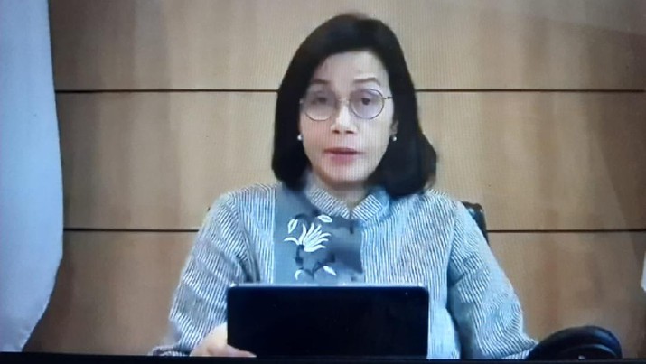 Menteri Keuangan Sri Mulyan dalam sambutan acara Menteri Keuangan Sri Mulyan dalam sambutan acara