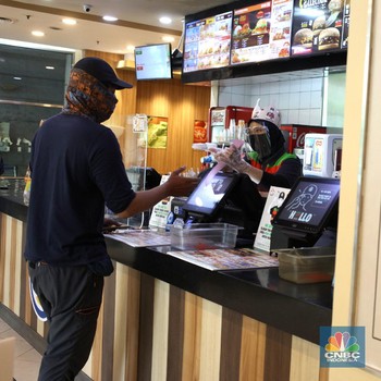 Potret Pegawai Disabilitas di Gerai Resto Jakarta