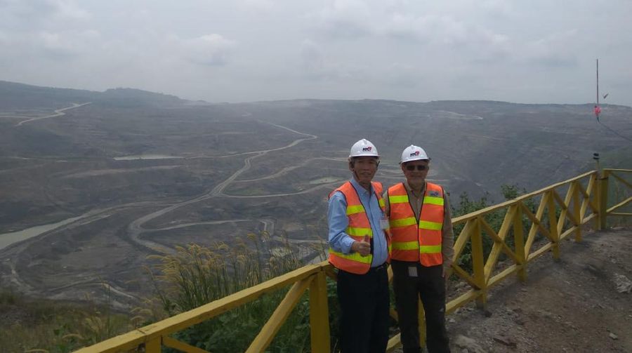 Lo Kheng Hong mengunjungi tambang batu bara PT Bumi Resources Tbk pada 2018 (Dok Pribadi Lo Kheng Hong)