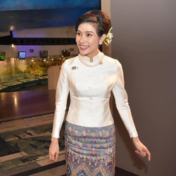 Heboh Foto Seksi, Ini Peran Selir Sineenat Bagi Raja Thailand