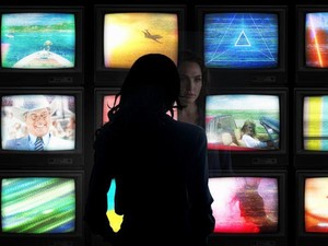 Superman Sukses, Wonder Woman Dikebut