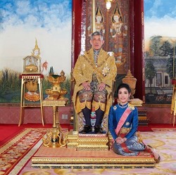 Wow! Foto Hot Selir Raja Thailand Sengaja Dibocorkan