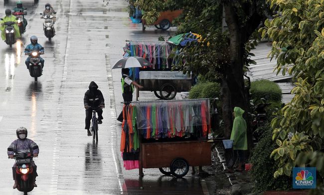 Ramalan Cuaca Jakarta: Hujan Ringan & Sedang Hingga Sore