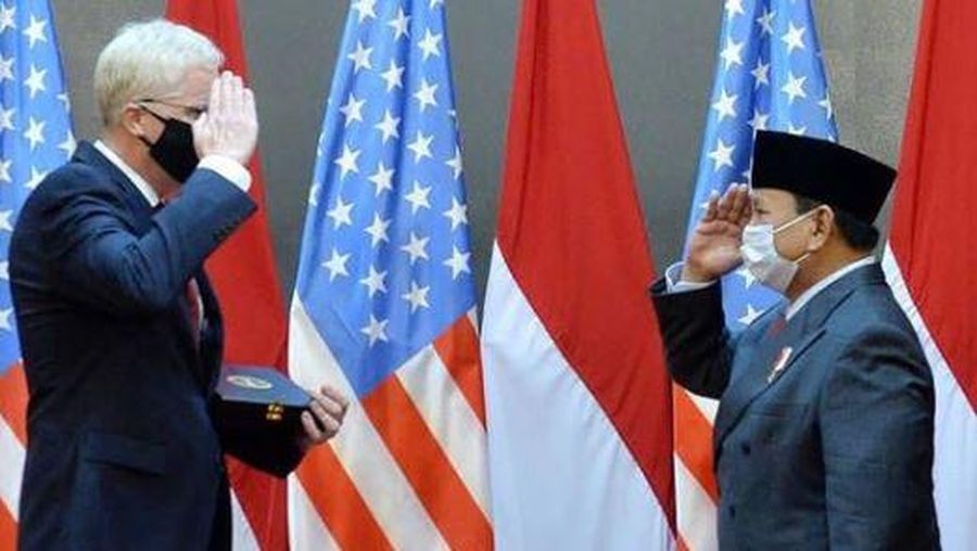 Menteri Pertahanan RI Prabowo Subianto Menerima kunjungan Christopher C Miller - United States Secretary of Defense (Menhan AS) di Kementerian Pertahanan RI. (Instagram/@Rizkyiransyah)