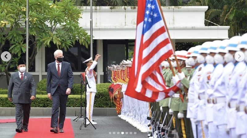 Menteri Pertahanan RI Prabowo Subianto Menerima kunjungan Christopher C Miller - United States Secretary of Defense (Menhan AS) di Kementerian Pertahanan RI. (Kementerian Pertahanan RI)