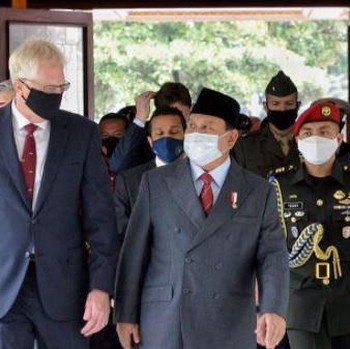 Penampakan Prabowo Disambangi Menhan AS Bos Pentagon!