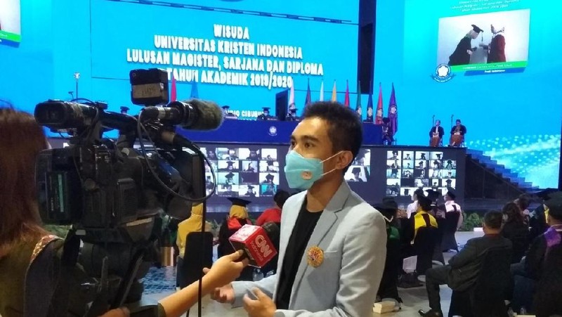 Perayaan wisuda daring Universitas Kristen Indonesia. Ist