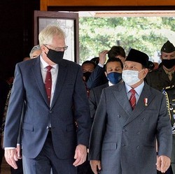 Prabowo Tiba-tiba Disambangi Menhan AS Bos Pentagon!