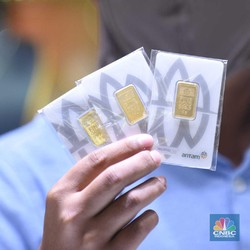 Harga Emas Antam Hari Ini Stagnan, Masih di Rp1.965.000