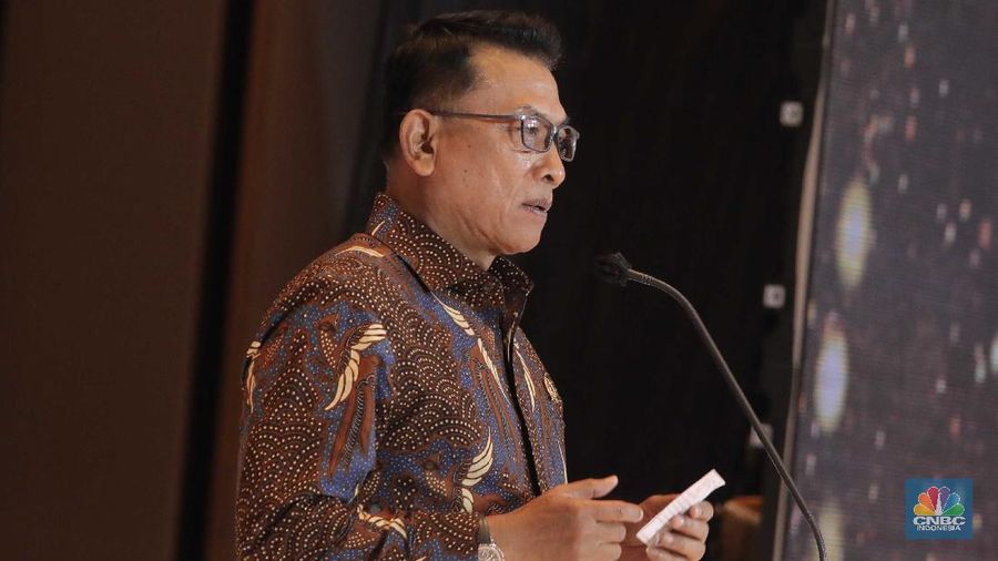 Kepala Staff Kepresidenan Jenderal (Purn) Moeldoko dalam acara malam puncak penghargaan BPH Migas 2020 & penyerahan sertifikat ISO 37001, Senin (8/12/2020). (CNBC Indonesia/Muhammad Sabki)