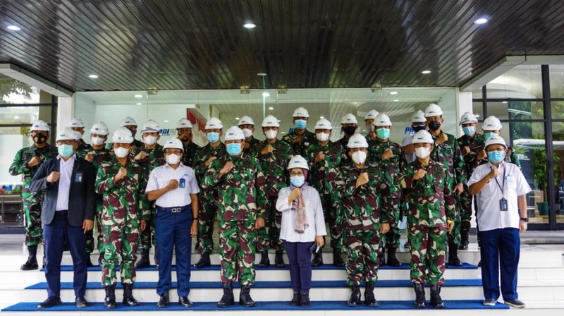 Kepala TNI Staf Angkatan Laut, Laksamana TNI Yudo Margono melakukan kunjungan perdana ke PT PAL Indonesia (Persero) setelah sebelumnya menghadiri upacara peringatan Hari Armada ke-75 di Komando Armada II Surabaya. (Dok: PAL Indonesia)