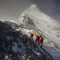 335 Pendaki Meninggal di Gunung Everest, Kenapa Mayatnya Dibiarkan?