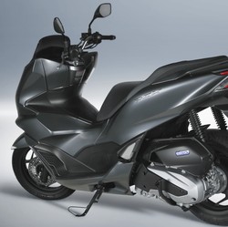 Jreng! Honda PCX 160 Meluncur, Berapa Harganya?