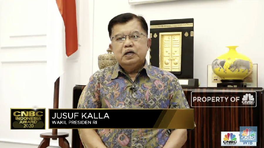 Wakil Presiden RI 2014-2019, H.M. Jusuf Kalla dalam acara CNBC Indonesia Award 2020 dengan tema Menyongsong Bangkitnya Ekonomi Indonesia 2021. (Tangkapan layar CNBC TV)