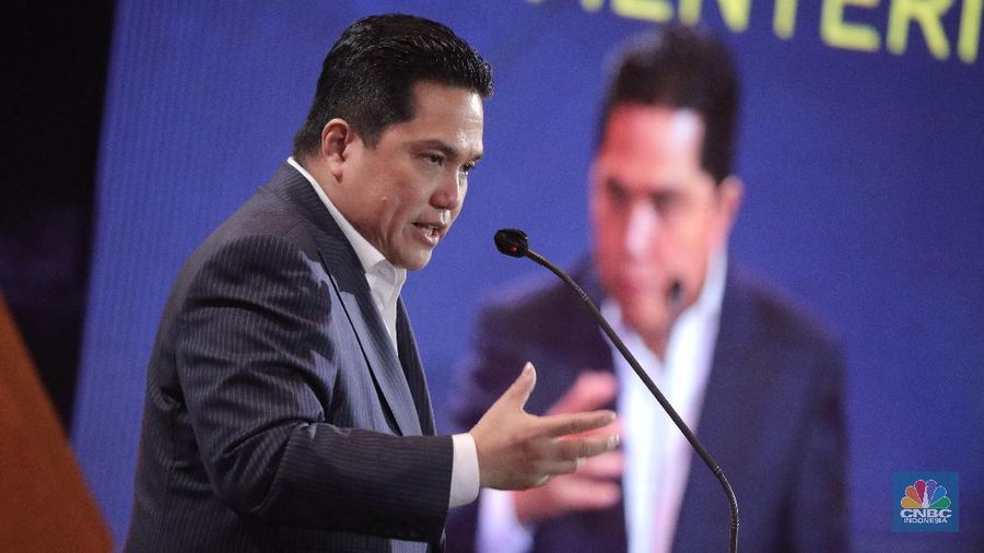 Menteri Badan Usaha Milik Negara RI (BUMN) Erick Thohir dalam acara CNBC Indonesia Award 2020 Indonesia dengan tema Menyongsong Bangkitnya Ekonomi Indonesia 2021. (CNBC