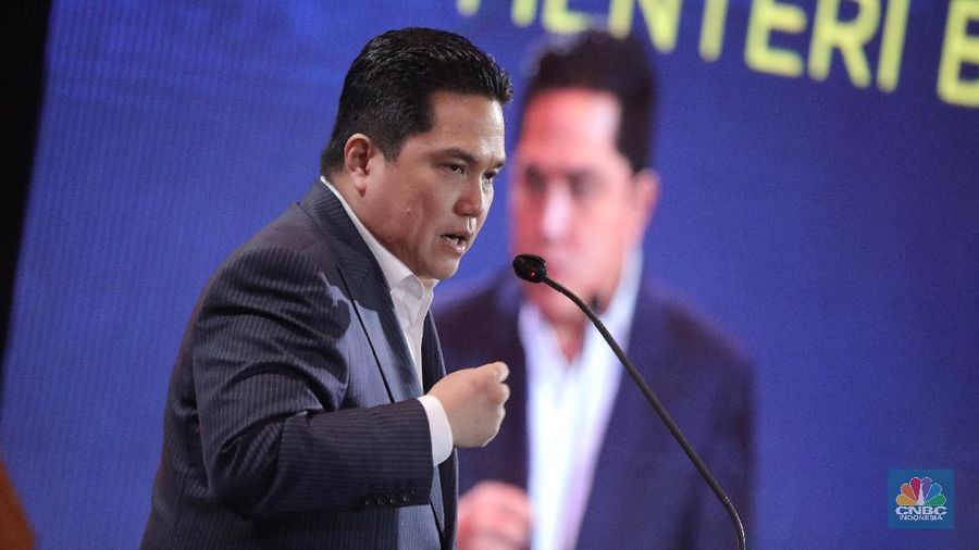 Menteri Badan Usaha Milik Negara RI (BUMN) Erick Thohir dalam acara CNBC Indonesia Award 2020 Indonesia dengan tema Menyongsong Bangkitnya Ekonomi Indonesia 2021. (CNBC
