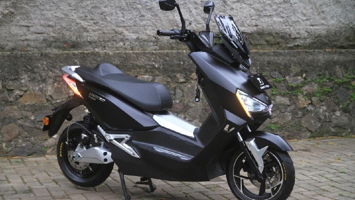Motor listrik UNITED E-MOTOR T1800 meluncur di Indonesia. (Dok: United E-MOTOR) Motor listrik UNITED E-MOTOR T1800 meluncur di Indonesia. (Dok: United E-MOTOR)